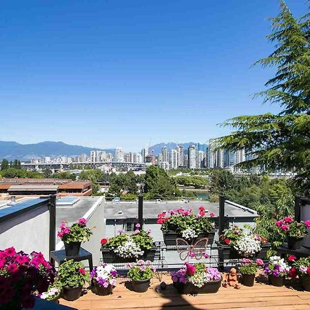 Billion Dollar Views In A Beautiful Fairview Slopes Heritage House Apartman Vancouver Kültér fotó