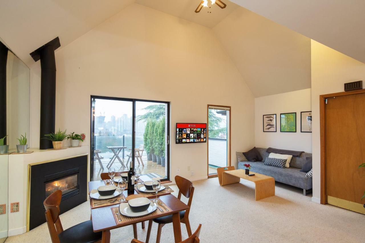 Billion Dollar Views In A Beautiful Fairview Slopes Heritage House Apartman Vancouver Kültér fotó